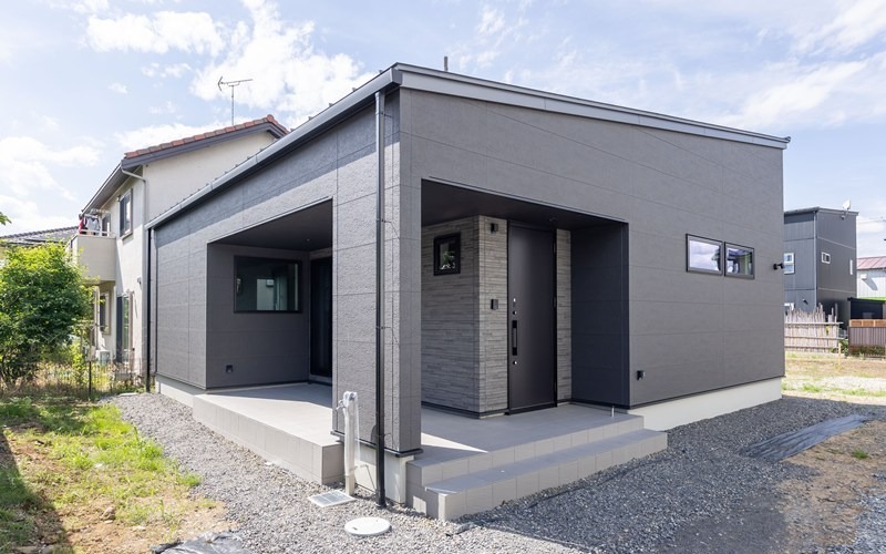 FB TOWN 広丘堅石3号棟（平屋）
